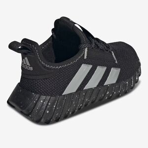 Adidas Kaptir Black Sneaker with Gray Reflective Three Stripes Boys size 6.5